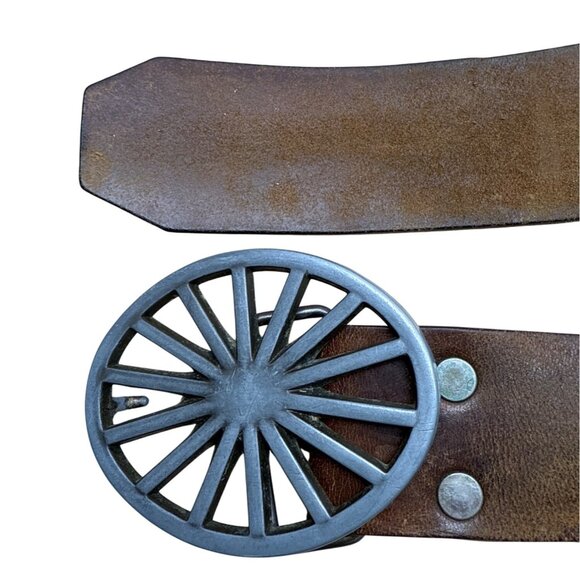 Vintage Embossed Brown Leather Belt With Wagon Wheel Metal Buckle Floral Design - Picture 2 of 8